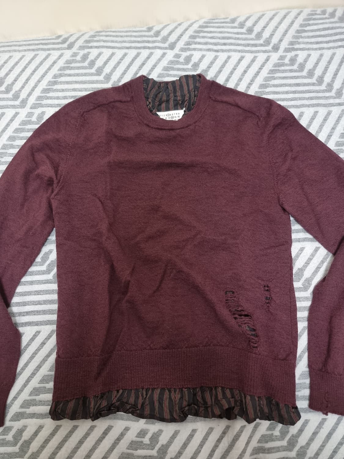 마르지엘라 디스트레스드 레이어드 니트 버건디 L size 상품이미지4