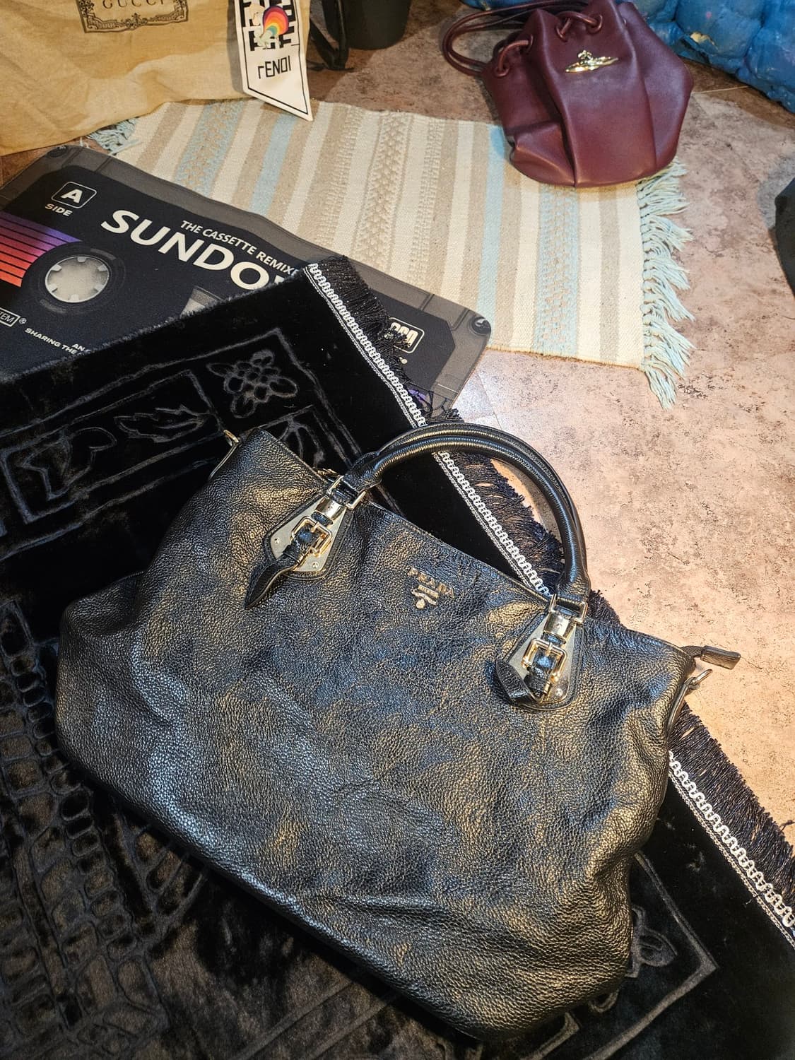 PRADA 프라다 블랙 토트백 상품이미지1