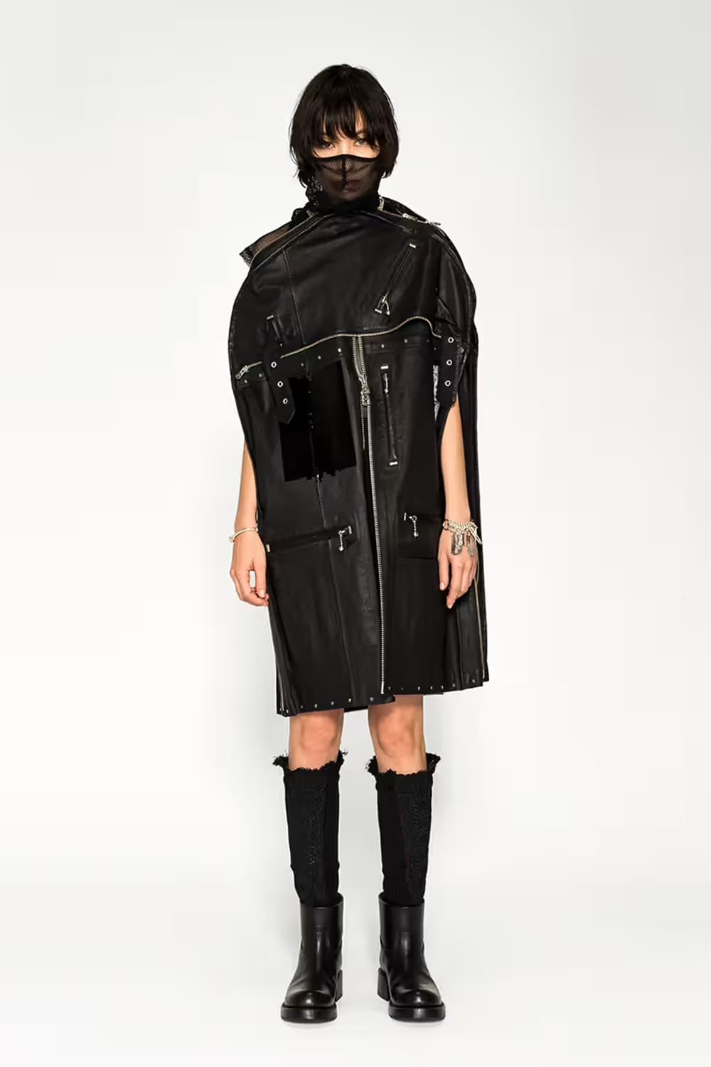 더 솔로이스트 ss21 터틀넥 메쉬 탑 슬리브리스 상품이미지8