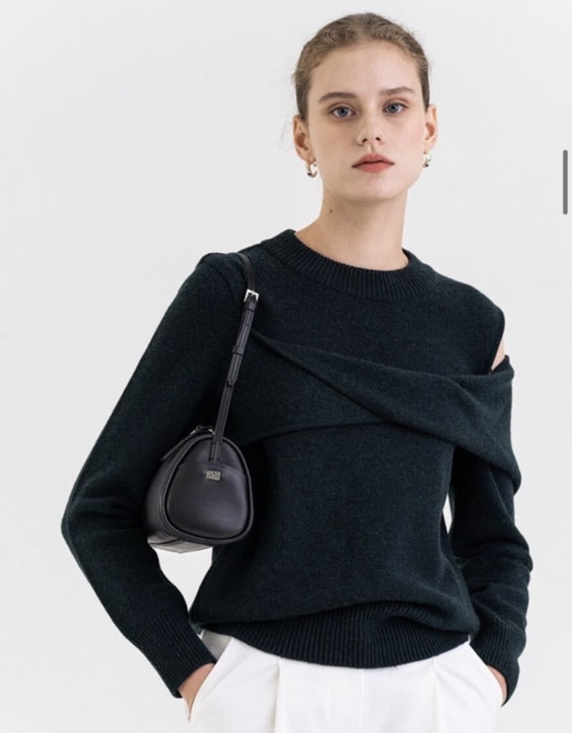 킨더살몬 울 드레이프 니트 상품이미지1