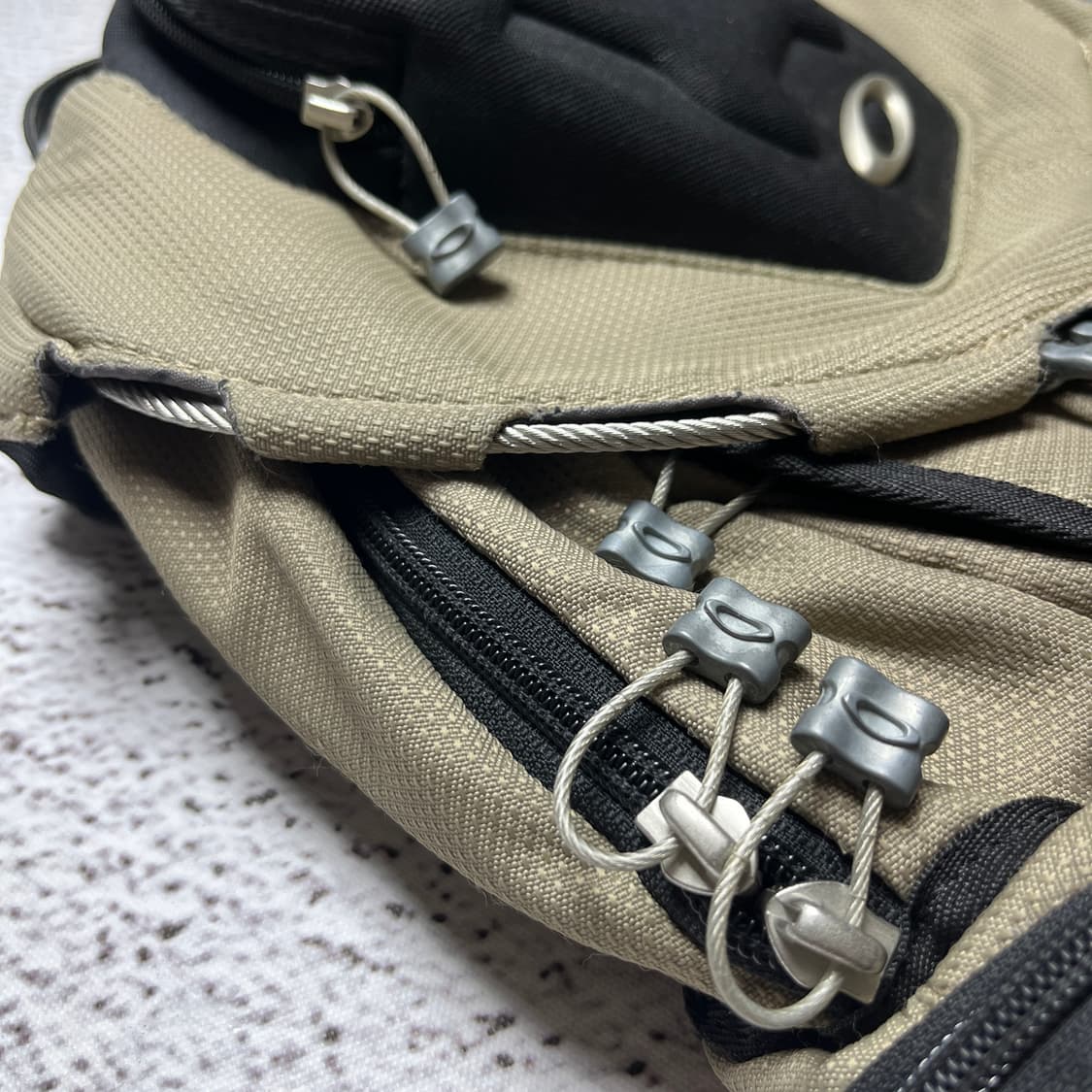 Oakley Bathroom Sink Backpack 'Desert' 상품이미지7