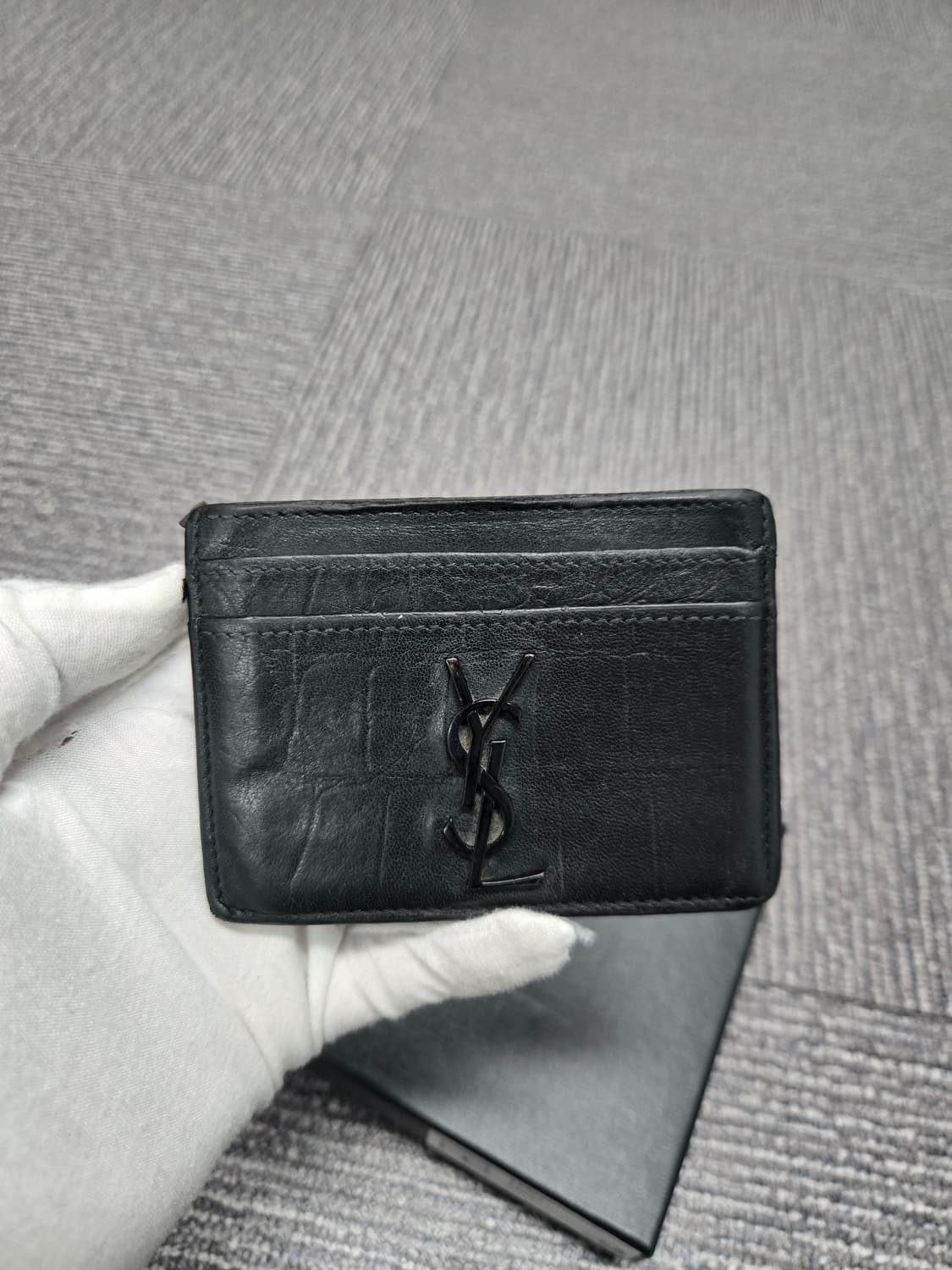 [특가][정품] 입생로랑 크로커다일 카드지갑 상품이미지1