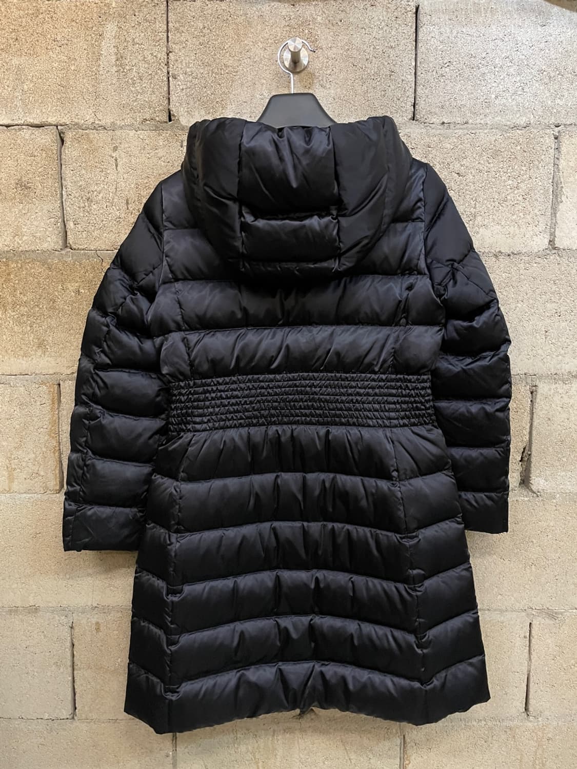 프라다 삼각 로고 피우미노 밴딩 롱 패딩  상품이미지4