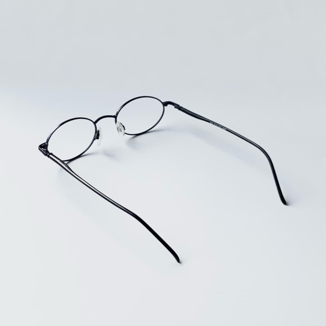 [픽키-696] 딥블루 메탈 풀프레임 안경 슬림 오벌 프레임 미니멀 상품이미지2