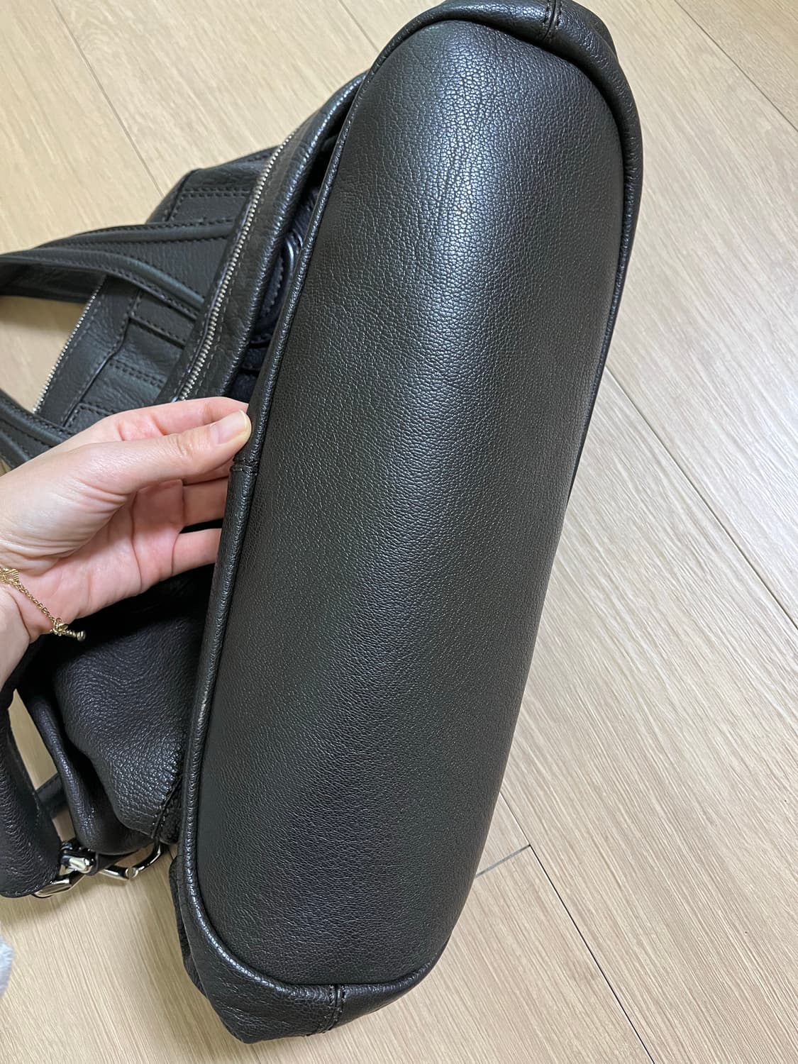 지방시 나이팅게일백 다크브라운 상품이미지6