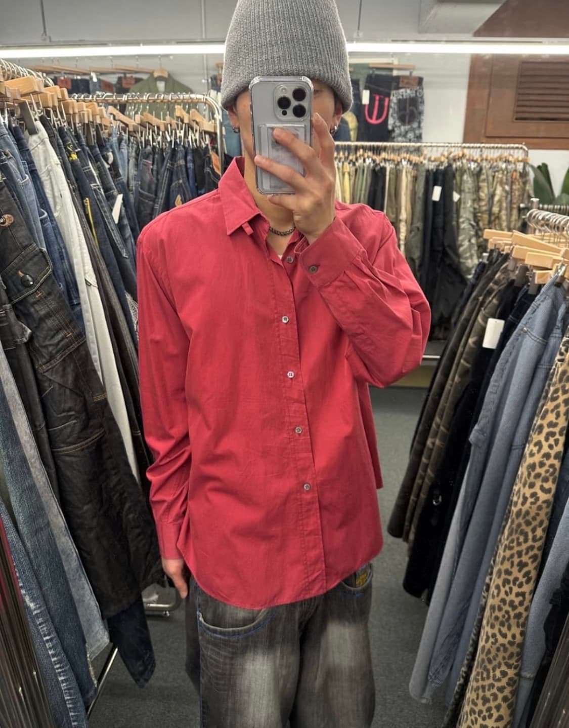 [1] A.P.C. 레드 실크셔츠 상품이미지1