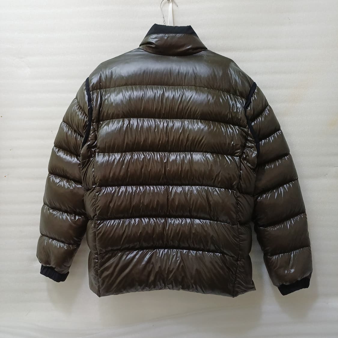 코오롱 카펠라 숏 유광 구스 다운 패딩 남성 L 100 카키 사랑봉봉 상품이미지2