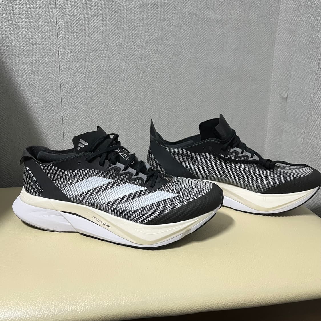 아디다스 아디제로 보스턴12 초경량 러닝화 270mm  상품이미지1