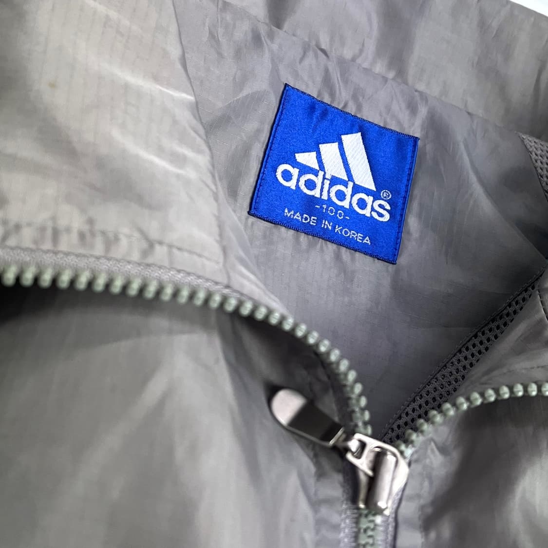 아디다스 올드스쿨 바람막이 대대장템 그레이 네이비 상품이미지4