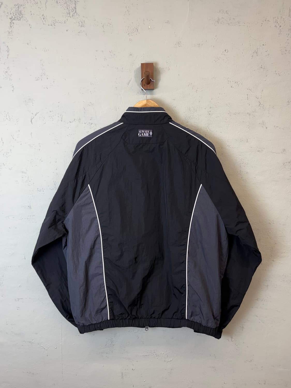 엄브로 신형 바람막이 블랙 상품이미지2