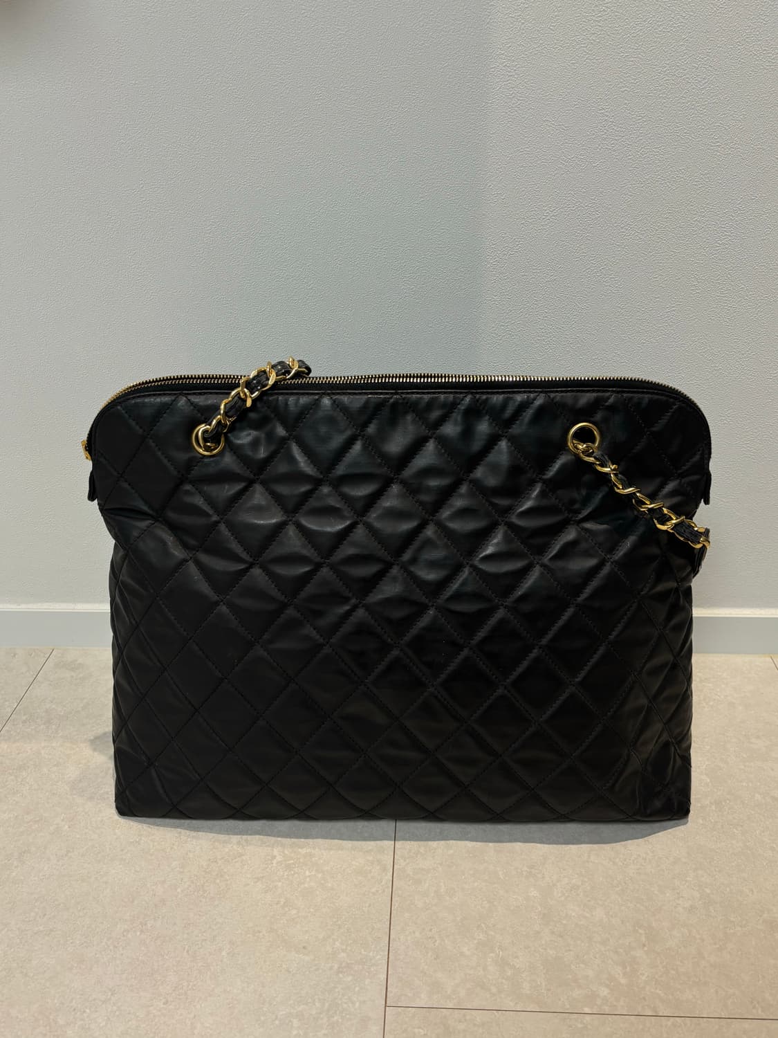 샤넬 블랙 퀼팅 체인 숄더백 상품이미지1