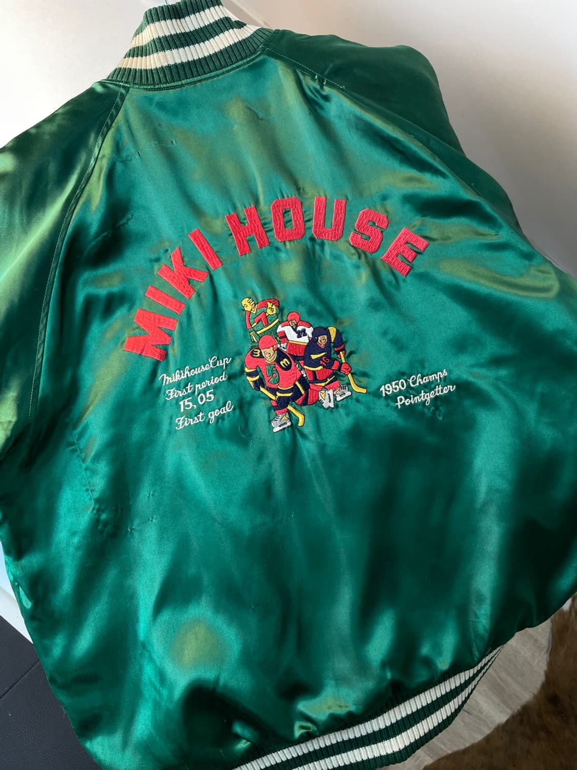 90s 미키 하우스 사틴 봄버 자켓  상품이미지5