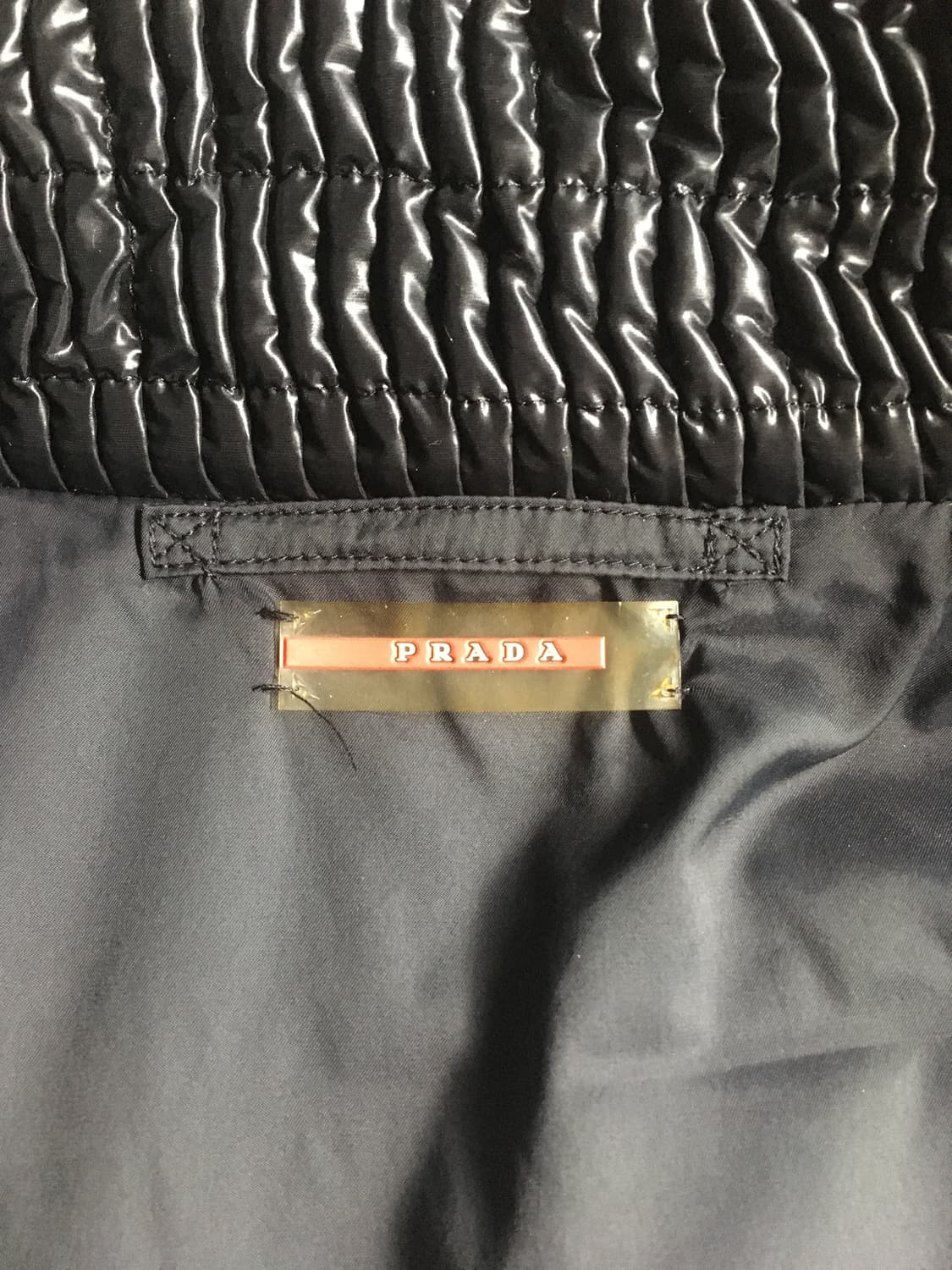 프라다 스포츠 텍스쳐 레드탭 자켓 상품이미지3