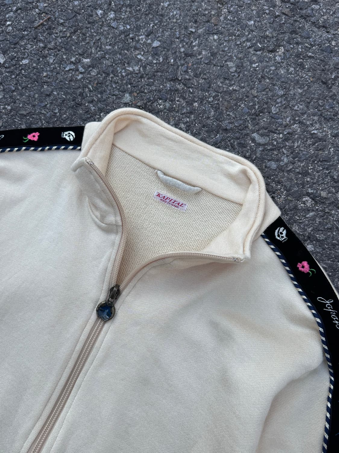 캐피탈 사이드 자수 트랙자켓  상품이미지3