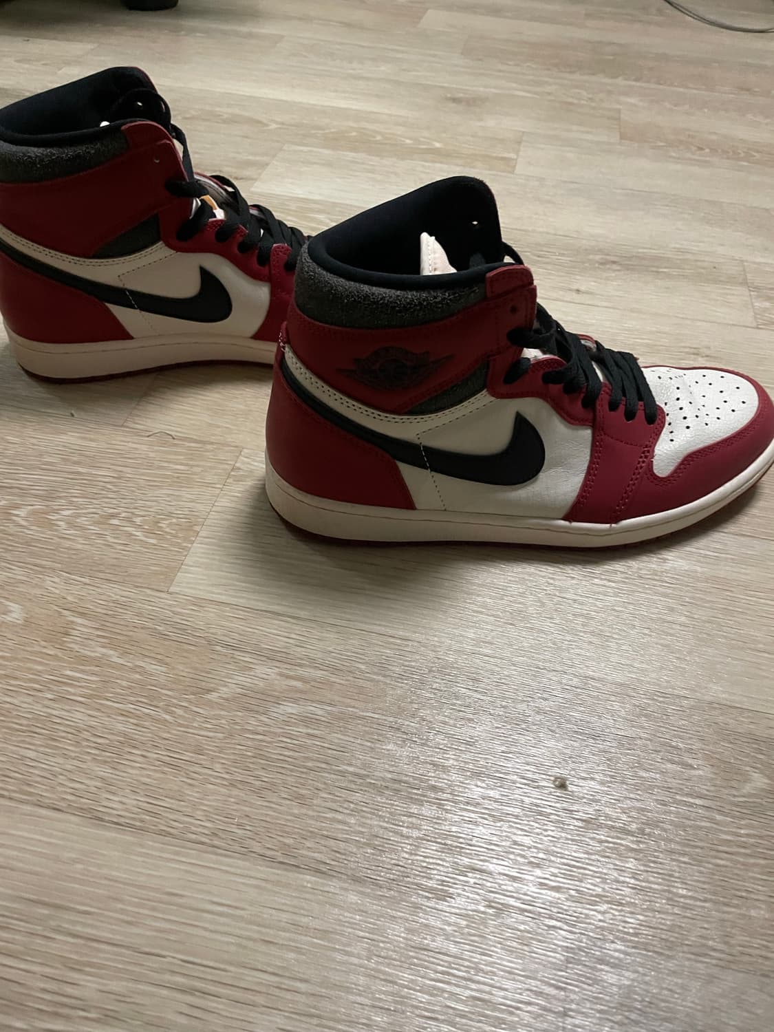 조던 1 레트로 하이 OG 시카고 2022 상품이미지3