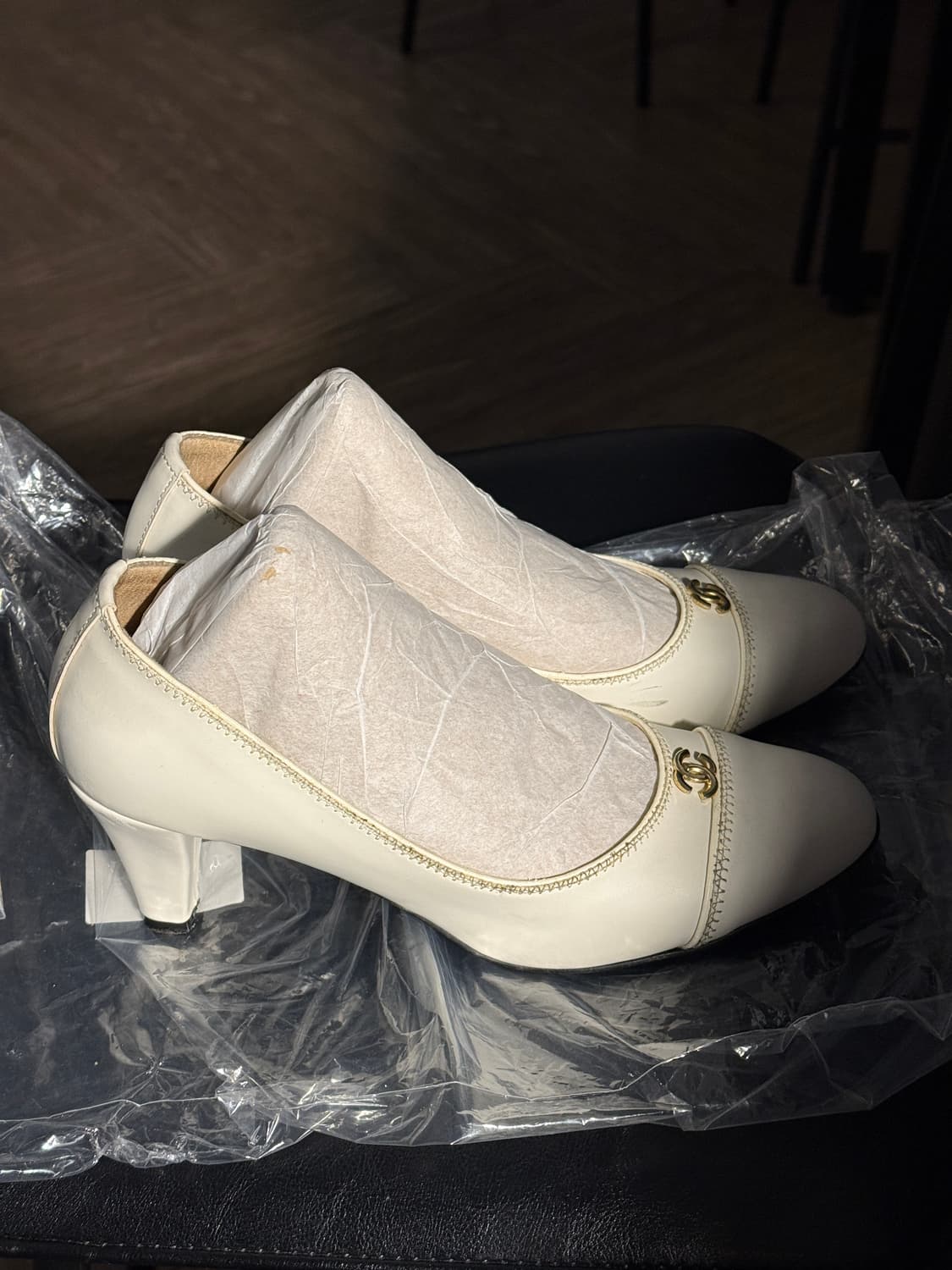 샤넬 펌프스 힐 구두 37.5 베이지 화이트 상품이미지2