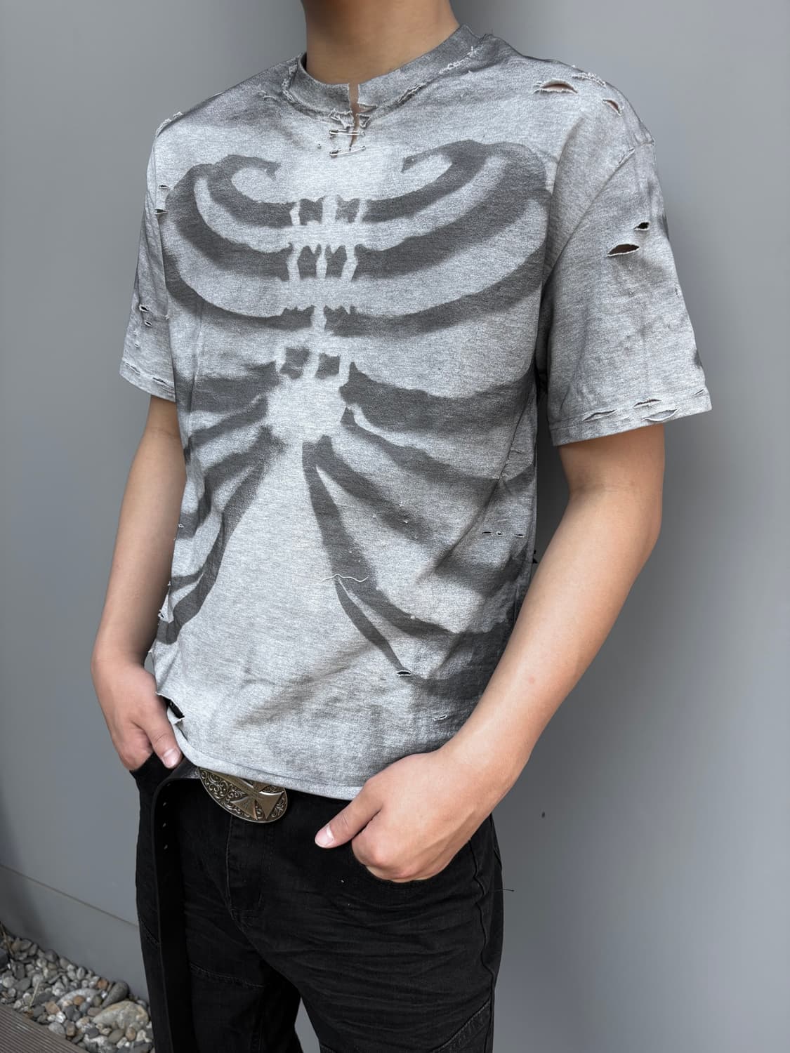 Custom graffiti skeleton distressed tee 상품이미지8