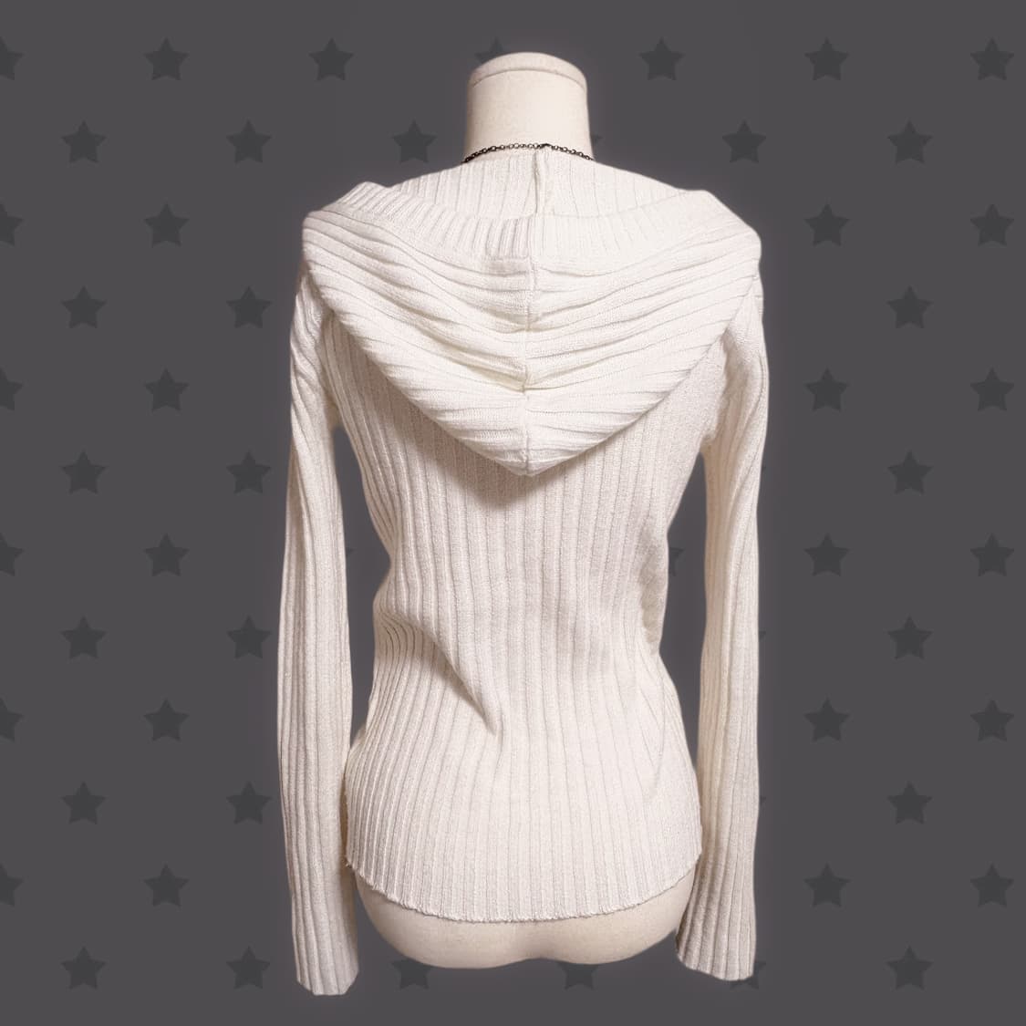 오네갸루 글리터 포인트 골지 브이넥 후드 생화이트 금장 단추 긴팔티  상품이미지3