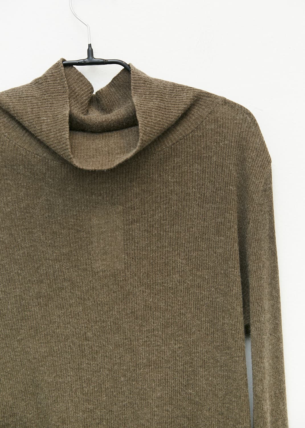 High Neck Ribbed Sweater 상품이미지2