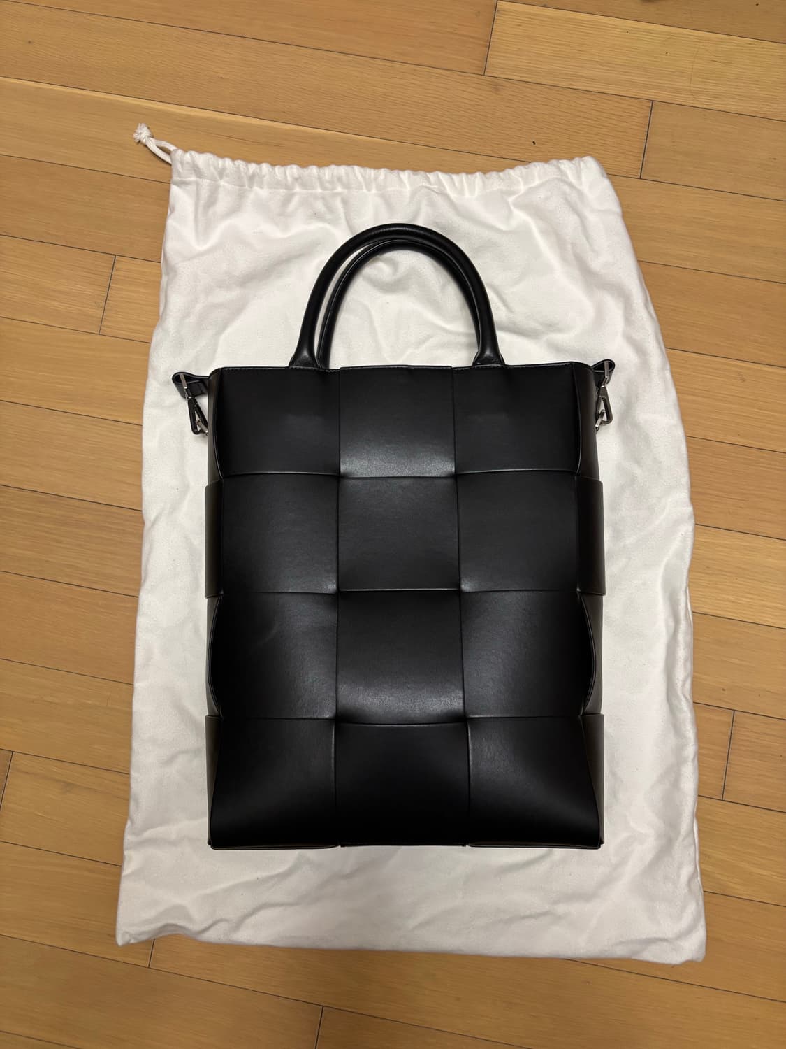 보테가 베네타 남성 아르코 토트백(급매) 상품이미지1