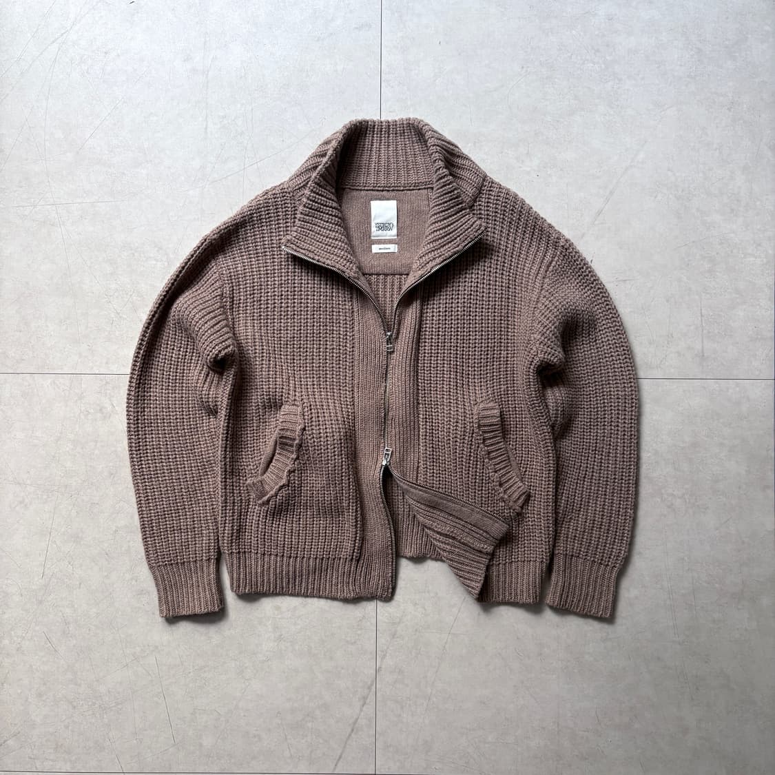 예스터데이스 투모로우 드라이버즈 니트 가디건 상품이미지1