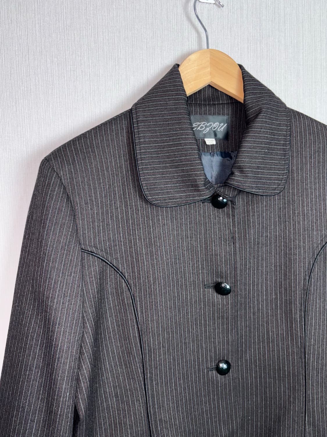 블랙-와인 스트라이프 숏 자켓 상품이미지6