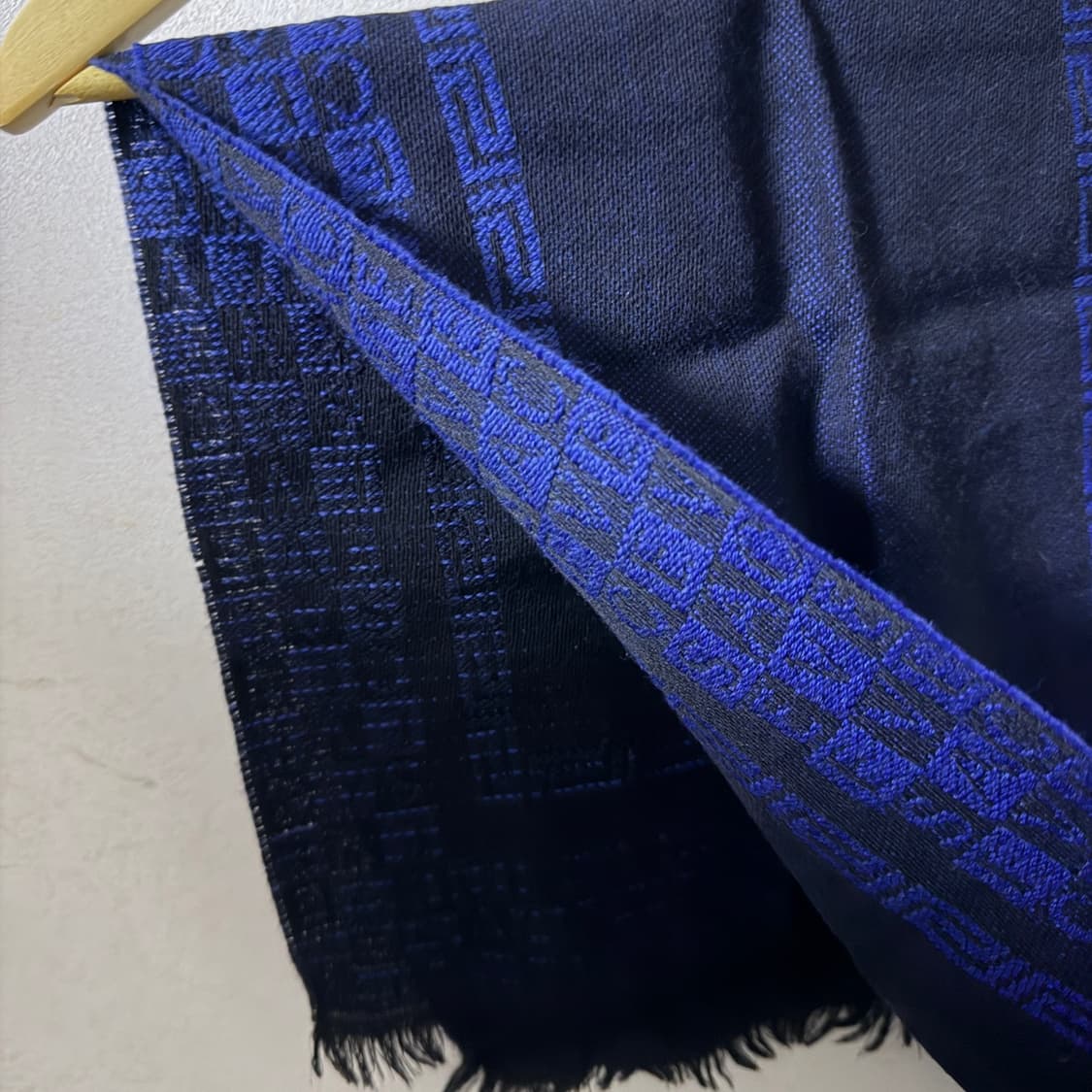 베르사체 양면 울 머플러 (블루&블랙) 상품이미지7