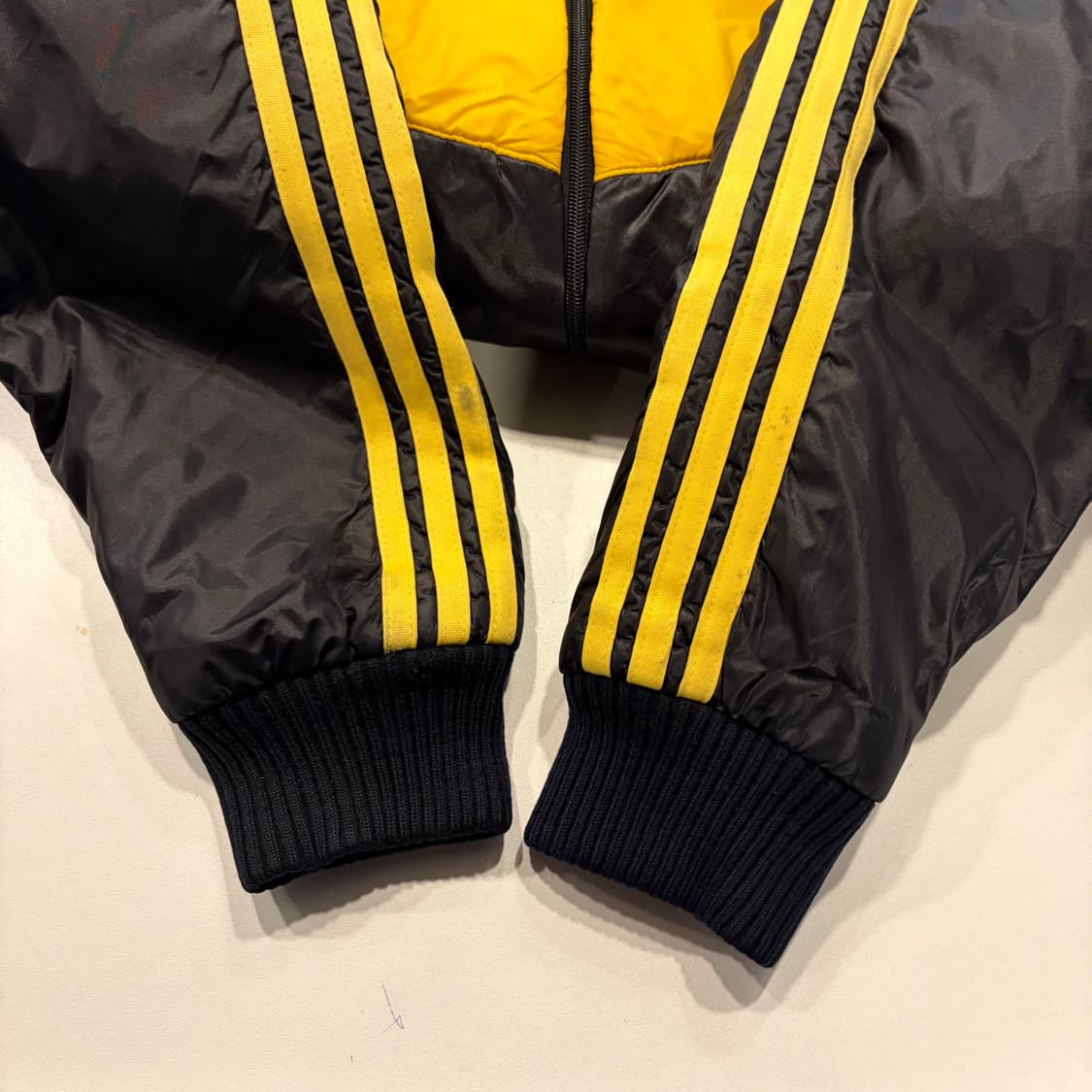 00s 아디다스 3선 빅로고 패딩 자켓 블랙/옐로우 C995 상품이미지7