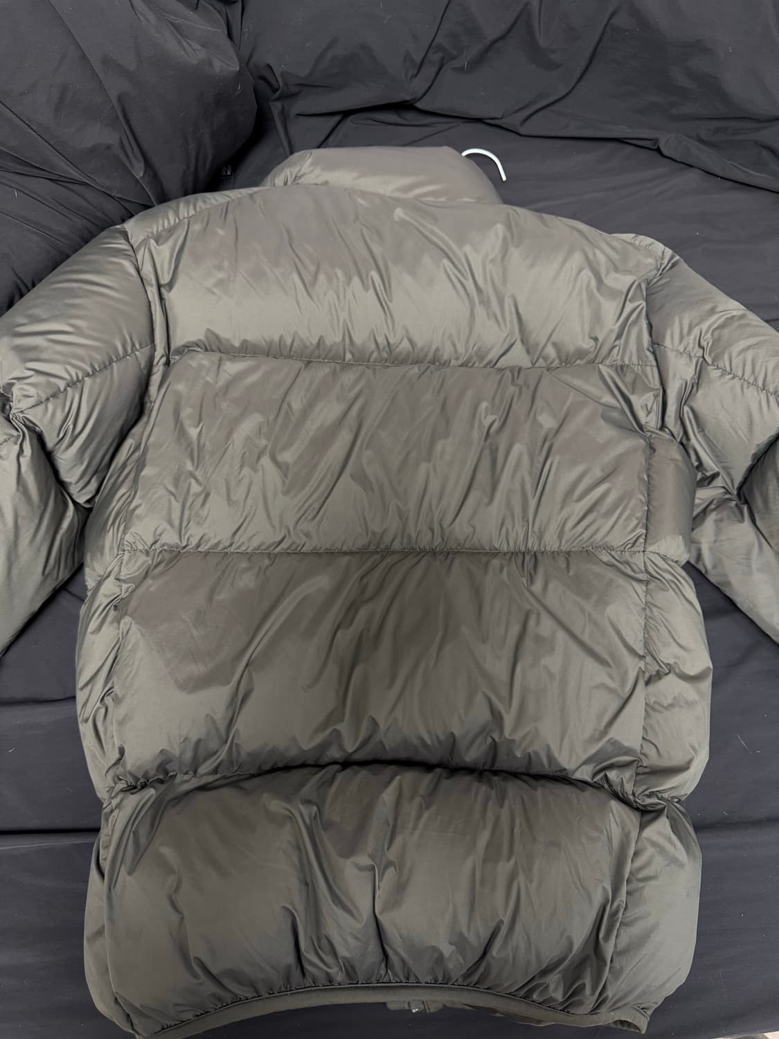 유니클로 숏패딩 카키 S 상품이미지3