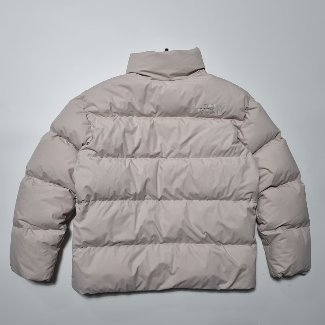 노스페이스 화이트 패딩 상품이미지2