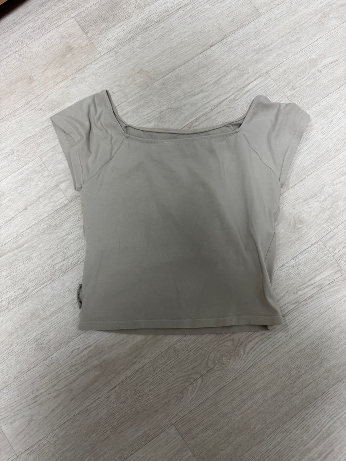 무브웜 딥 유넥 티 샌드그레이 상품이미지2