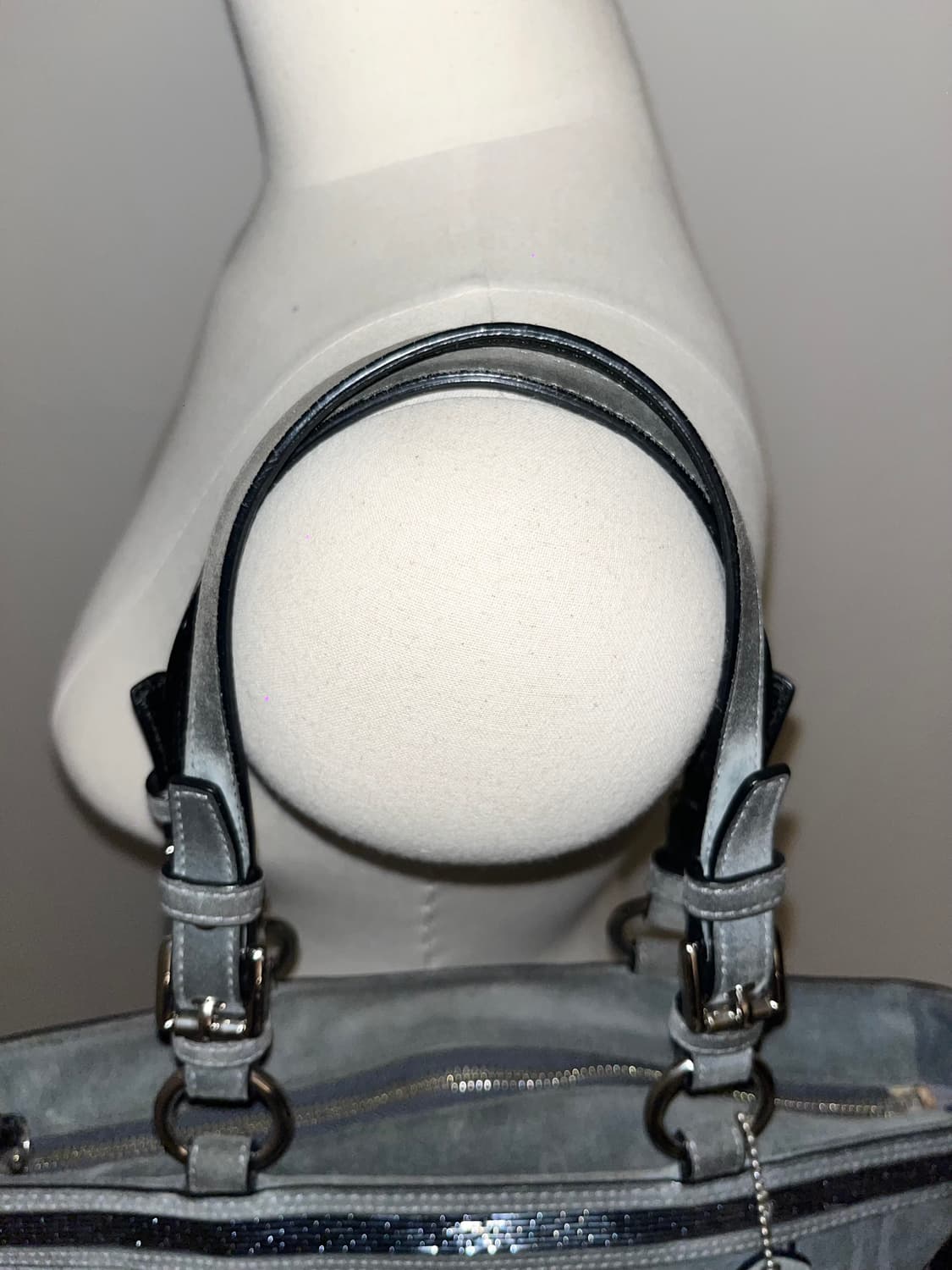 📦Coach gray suede shoulder bag 상품이미지6