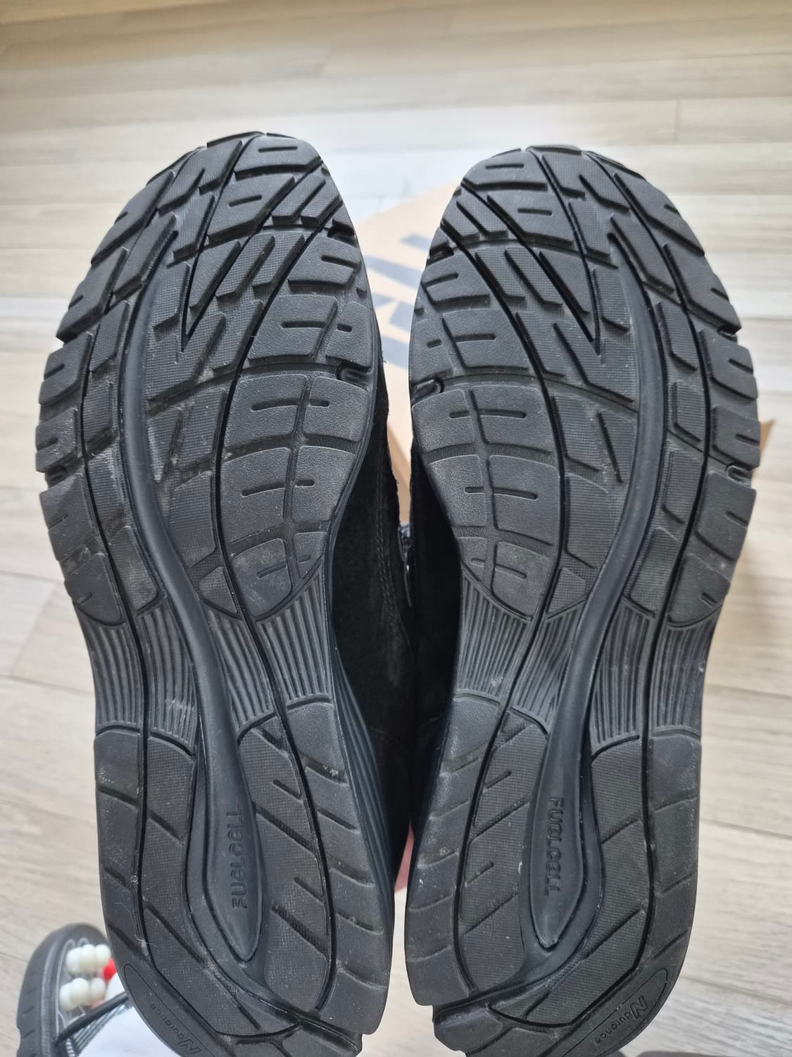 뉴발란스 991v2 메이드 인 UK 블랙 그레이 상품이미지4