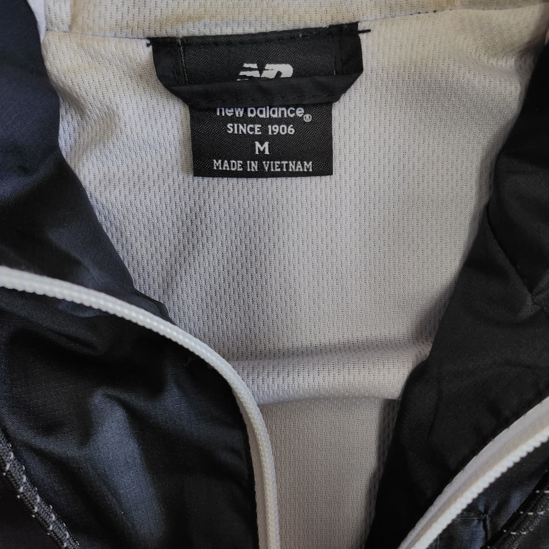 뉴발란스 바람막이 상품이미지2