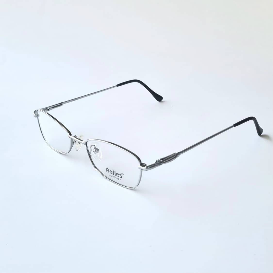 데드스탁 지적인 무드와 트렌디함이 돋보이는 안경테 상품이미지3