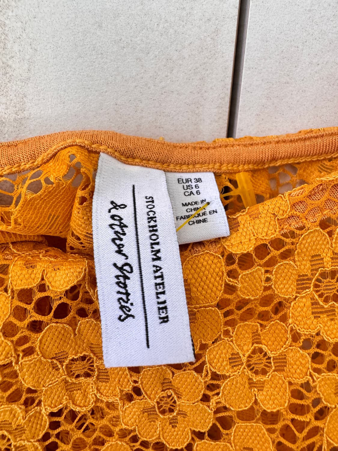 새상품 앤아더스토리즈 레이스 블라우스 옐로우 EUR 38(55,66사이즈 상품이미지5