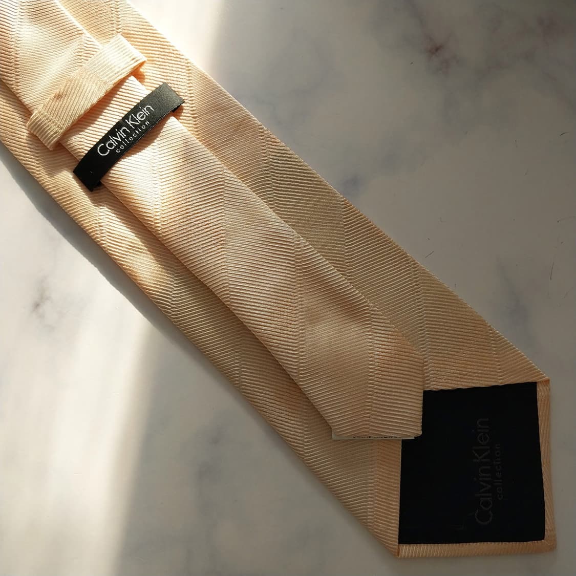 캘빈클라인 실크 살구빛옐로우 텍스처 넥타이 8.7cm A+등급 K1388 상품이미지9