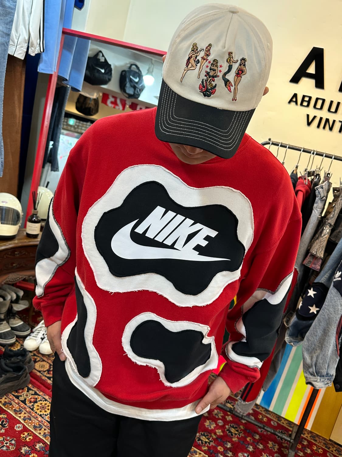 나이키 아플리케 커스텀 맨투맨 레드 상품이미지2