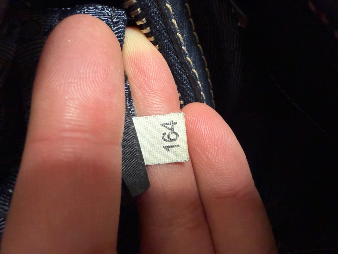 정품 프라다 포코노 숄더백 상품이미지9