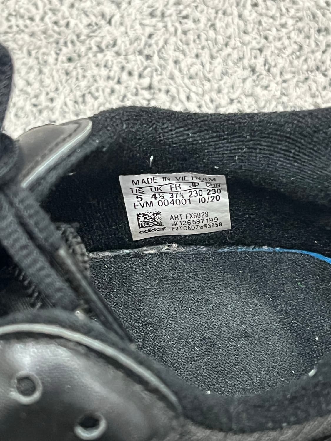 (230) 아디다스 오즈위고 트리플 블랙 상품이미지3