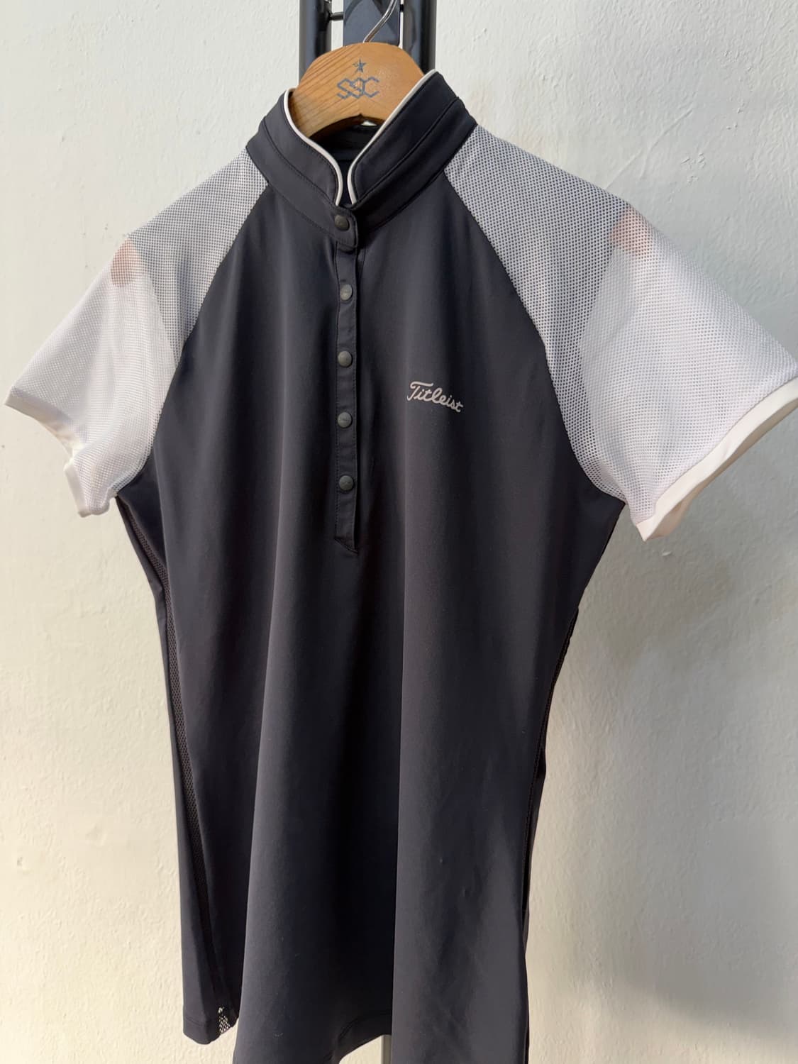 정품) 타이틀리스트 여성 골프 반팔티 m 상품이미지3