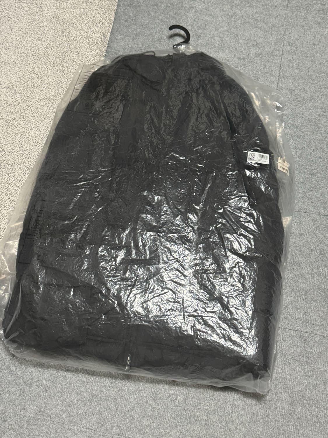 스톤아일랜드 크링클랩스 24fw XL 블랙 상품이미지2