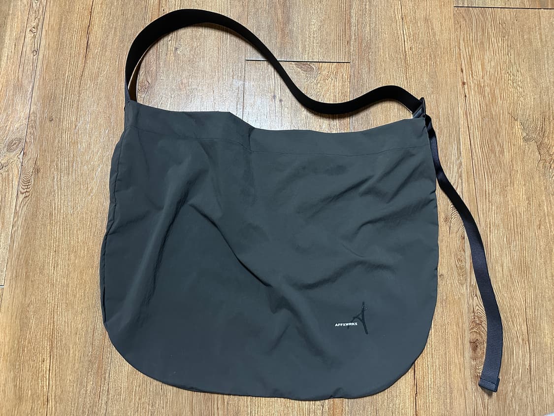 AFFXWRKS G-Hook Crossbody Bag 상품이미지3