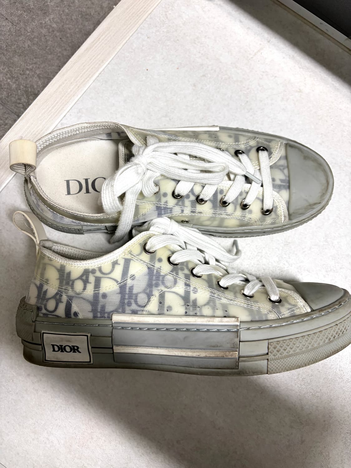 디올 스니커즈 235 상품이미지1