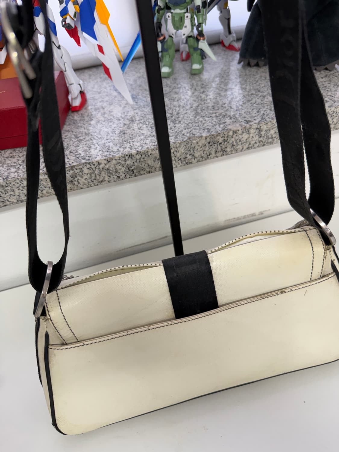 정품) 디올 화이트 캔버스 숄더백 체인 스트랩 상품이미지7