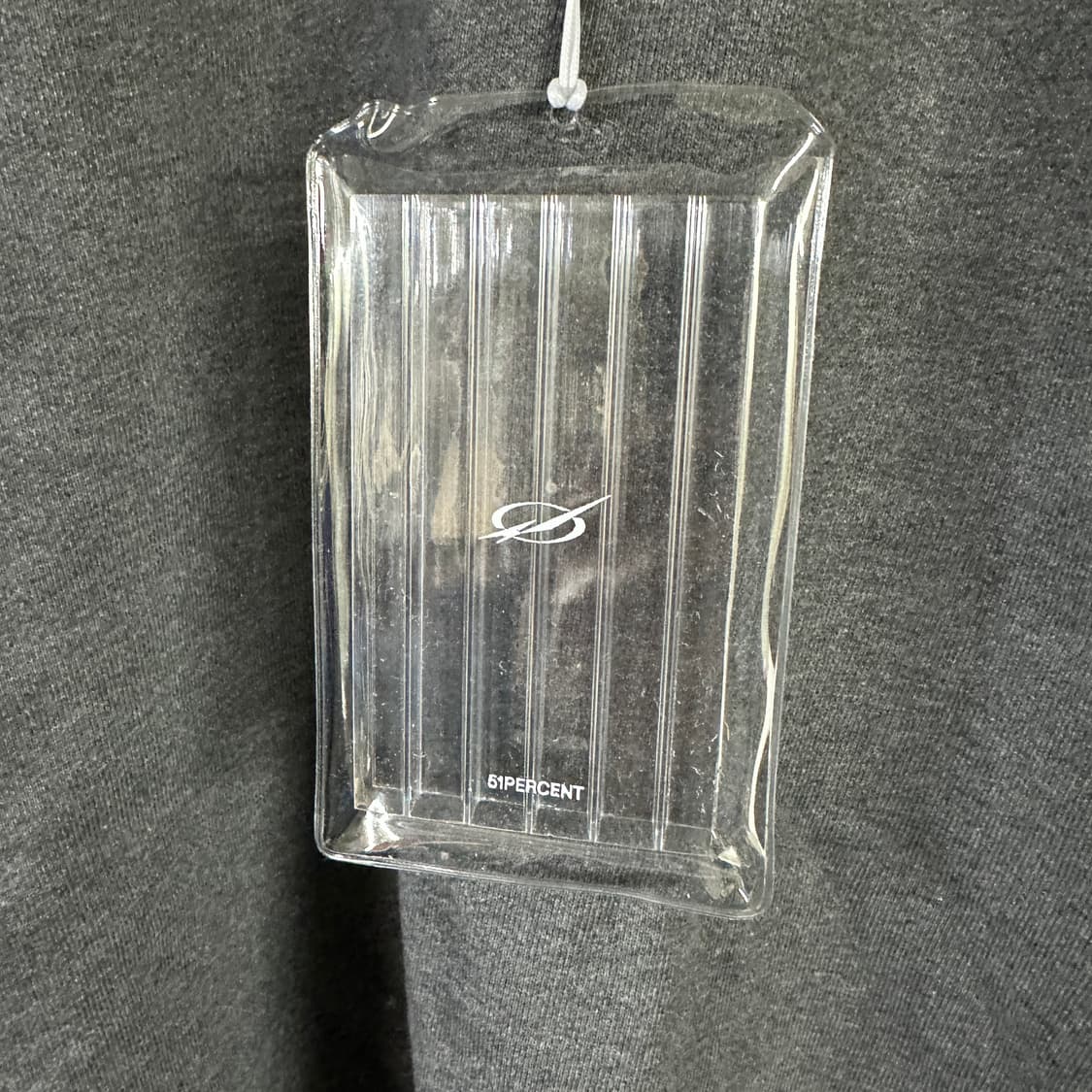 51퍼센트 크롭 맨투맨 차콜 상품이미지3