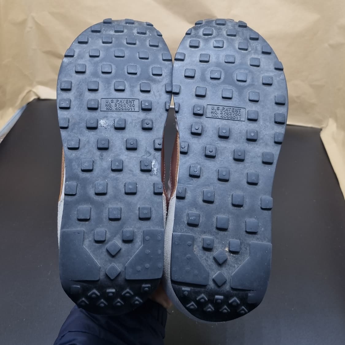 나이키 데이브레이크 메탈릭 브론즈 280 상품이미지3