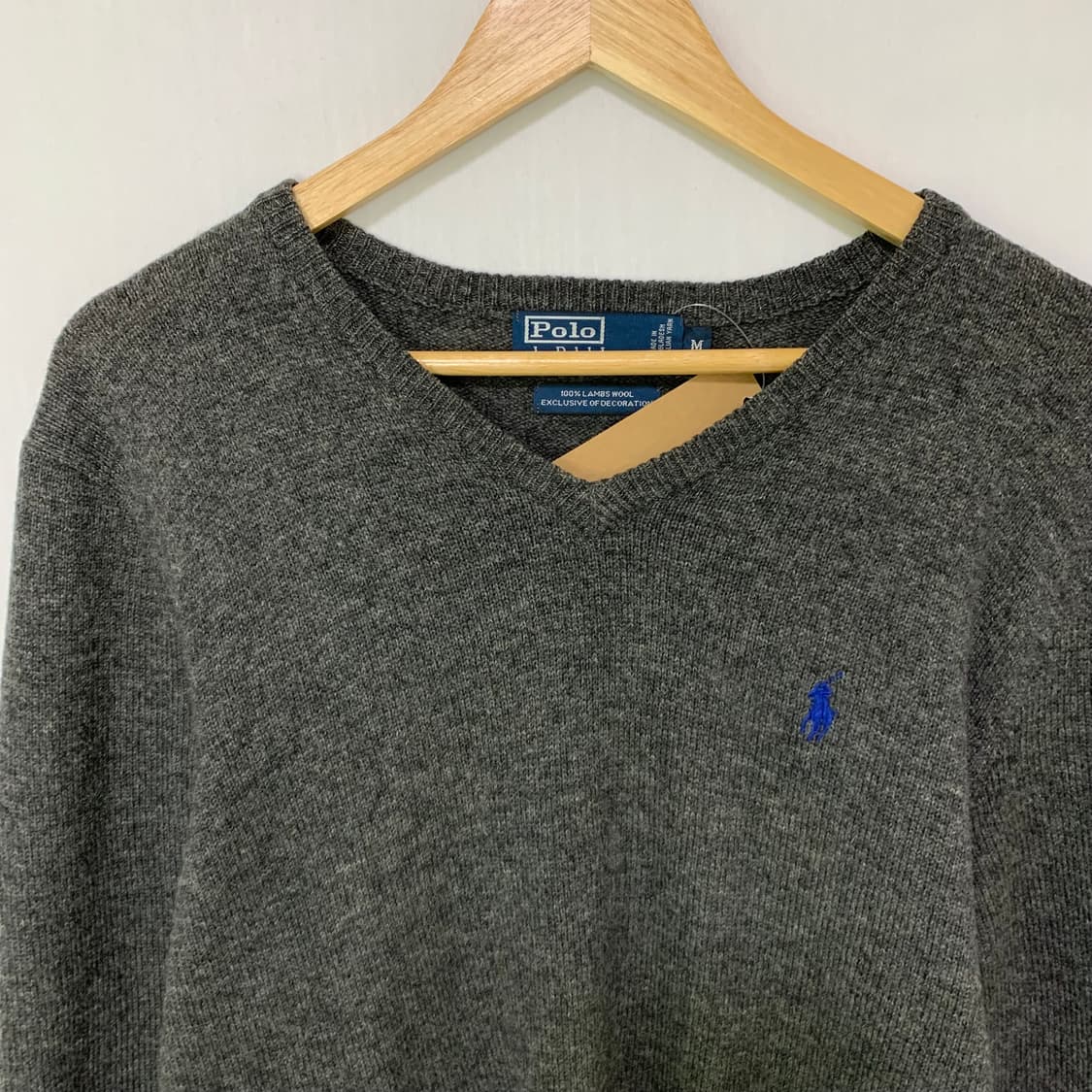 폴로 랄프로렌 램스울 브이넥 긴팔니트 패치 스웨터 차콜 M 남녀공용 상품이미지3