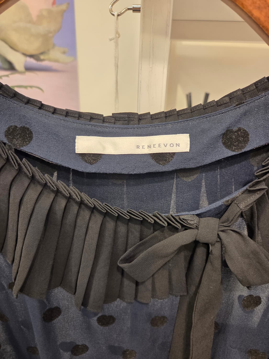 레니본 하트 땡땡이 실크 100 블라우스 상품이미지2