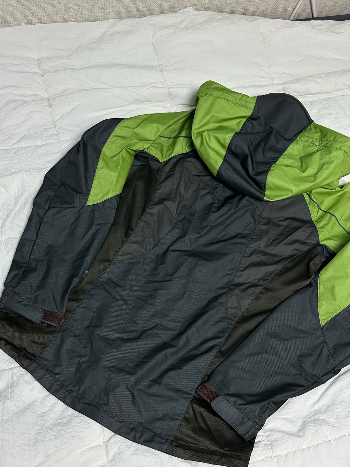 몽벨 소프트쉘 바람막이 미디움 상품이미지2